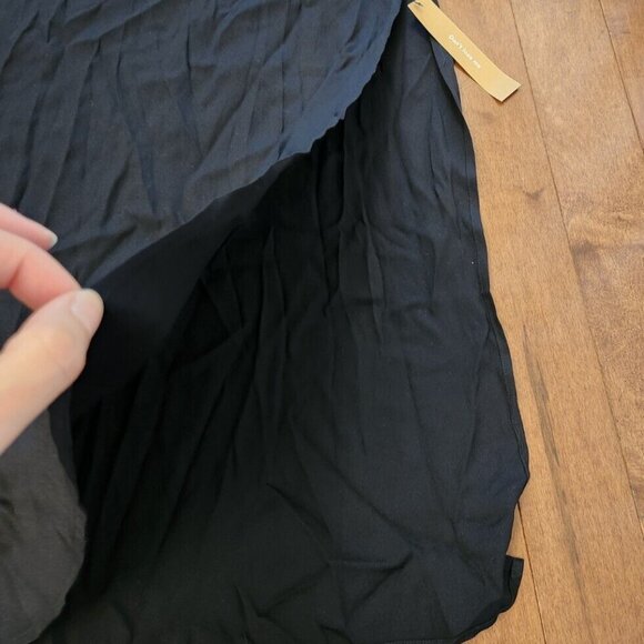 Reformation women's black skirt in size 6 - Picture 9 of 11